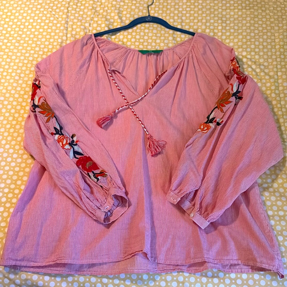 Dip Embroidered Top